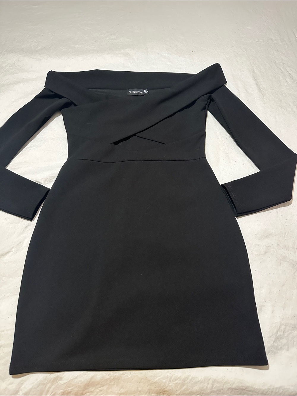 PrettyLittleThing Black Off-Shoulder Long Sleeve Bodycon Dress